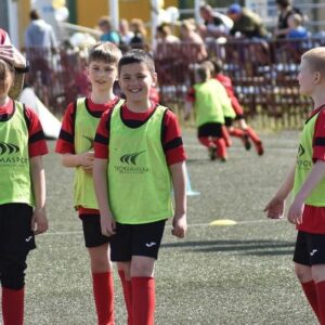 ZNACZNIK PIŁKARSKI YAKIMASPORT ŻÓŁTY R: DZIECKO - obrazek 4