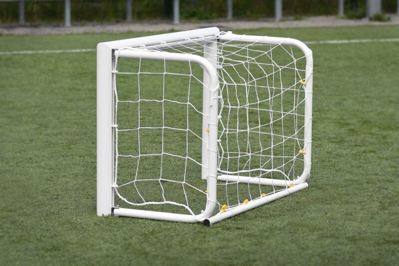 BRAMKA ALUMINIOWA PRZENOŚNA YAKIMASPORT MINI PRO 120X80CM - obrazek 3
