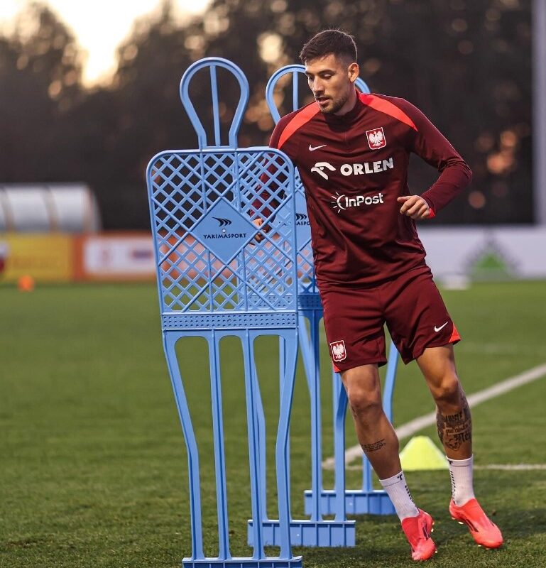 MUR PIŁKARSKI ELITE 180 cm Czerwony