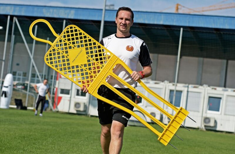 MUR PIŁKARSKI ELITE 180 cm Czerwony - obrazek 11