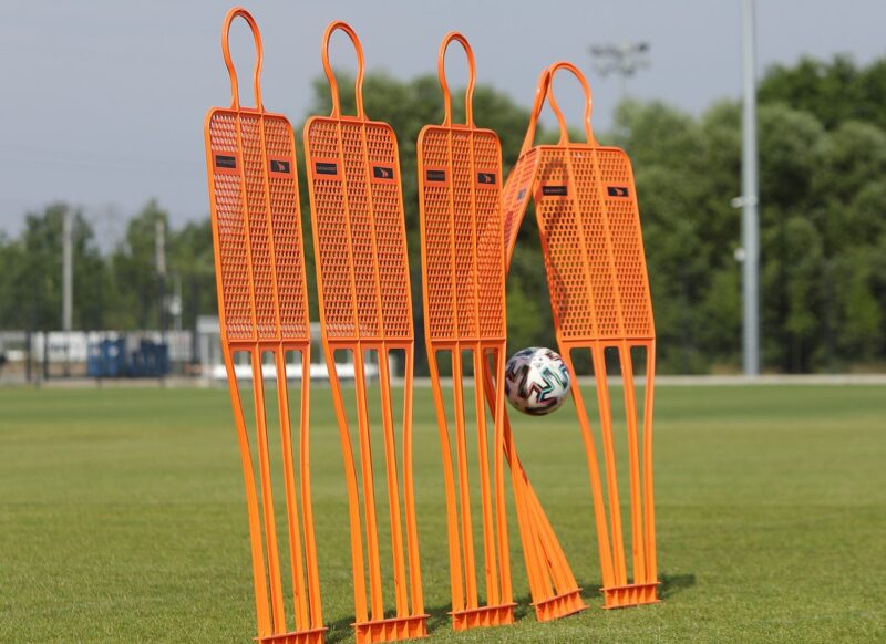 MUR PIŁKARSKI PRO 180 cm Żółty - obrazek 12